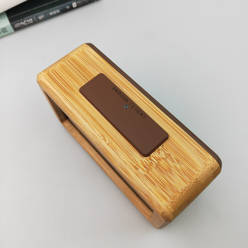 Digital Wood Grain Electronic Alarm Clock Silent Electronic Clock Solid Wood Light Sensing Alarm Clock Electronic Gift Smart Clock 1902