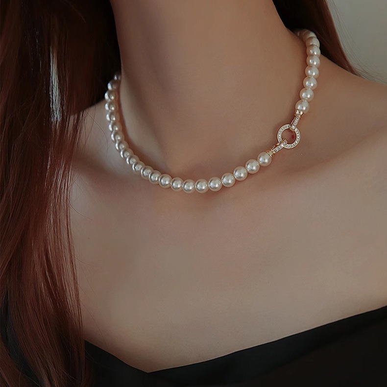 Natural deep sea shell pearl necklace women's small collarbone chain beads