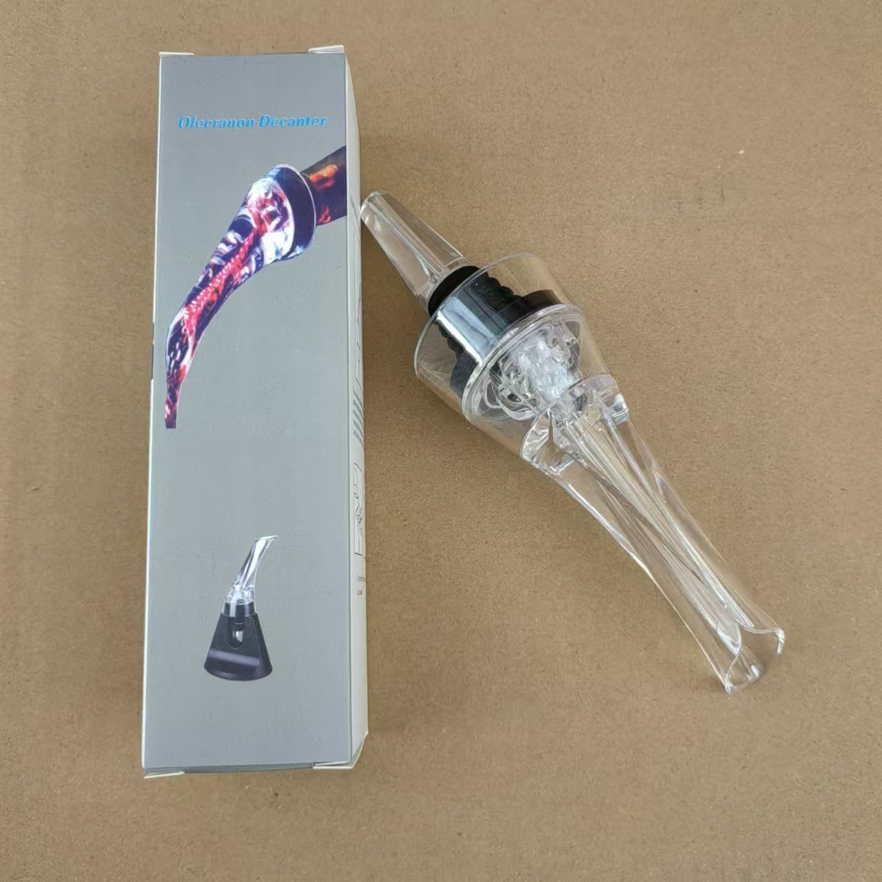 鹰嘴倒酒器彩盒装