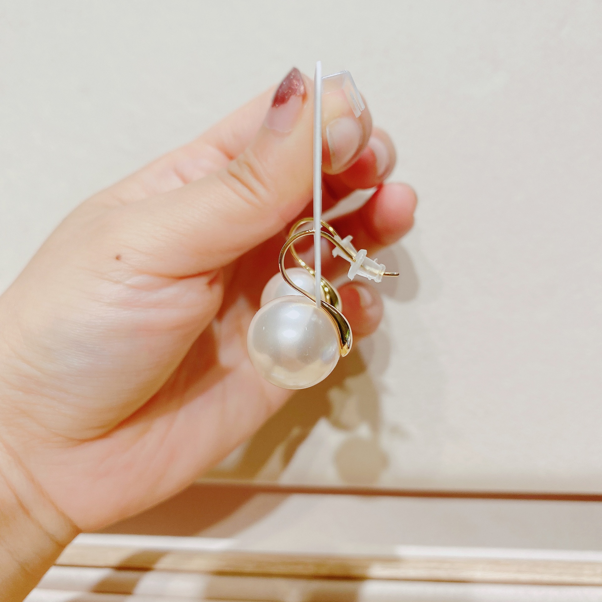 Oubiyabi New Sweet Exaggerated Japanese-Korean Pearl Bulb Earrings 11698