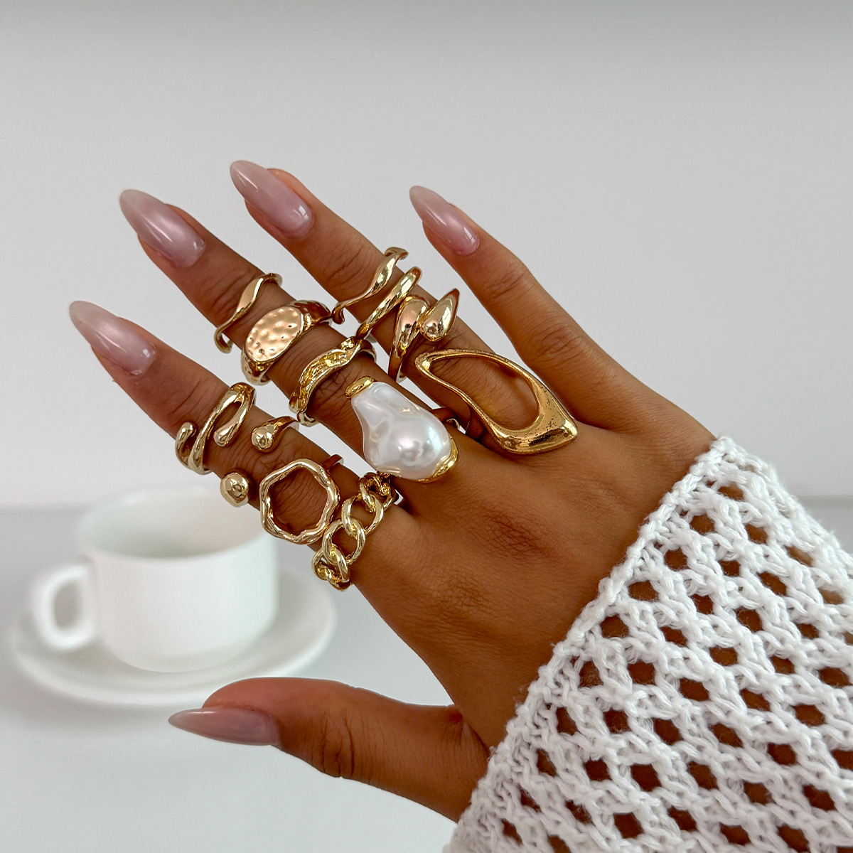 Irregular metal smooth ring for women Baroque faux pearl knuckle ring