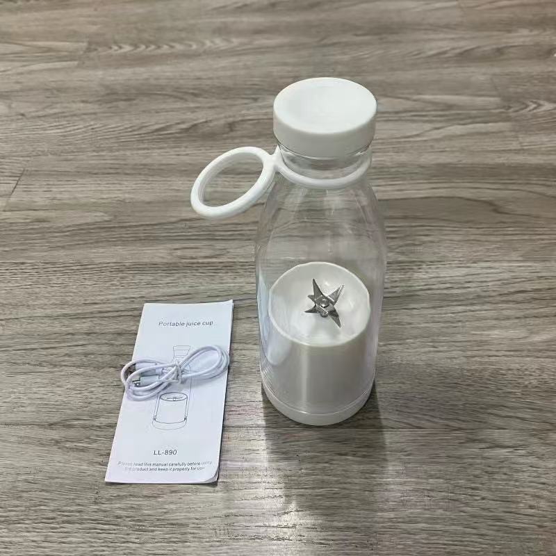 Portable Wine Bottle Juice Cup Travel Six-Blade Juicer Small Home Electric Juicer Fresh Squeeze Straw