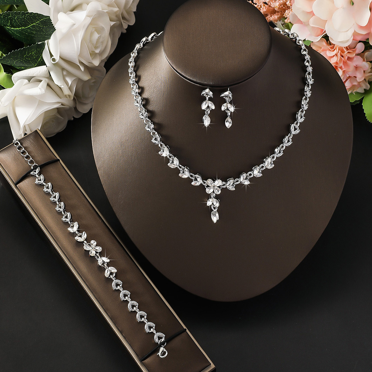 Simple Women Earrings Necklace Super Shiny Rhinestone Set Wedding Evening Banquet Accessories