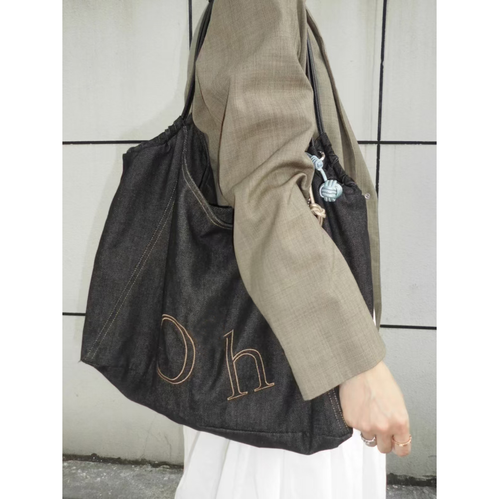Summer Large Capacity Bag Women 2025 New Handheld Single Shoulder Bag Commute College Student Class Tote Bag