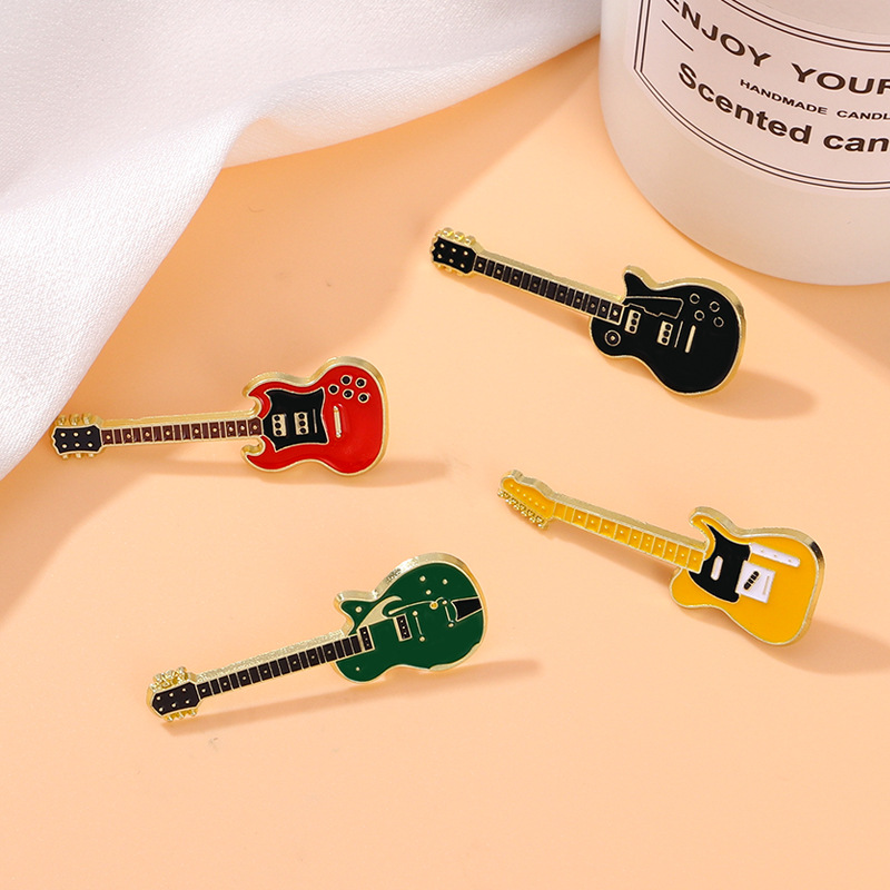 New Electric Guitar Brooch Musical Instrument Violin Pin Student Gift Cartoon Badge Clothing Accessory