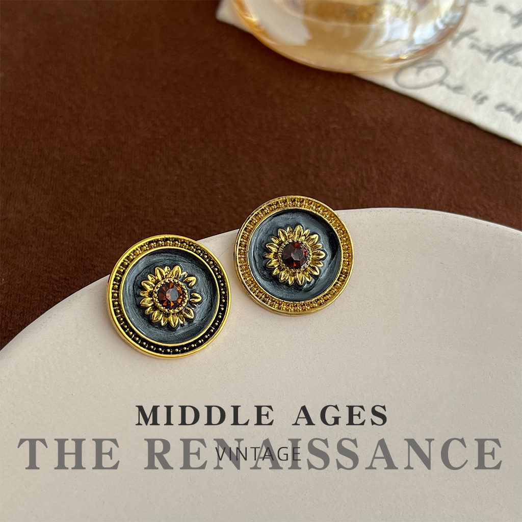 Vintage Retro Black Gold Earring Collection Hollow Flower Geometric Square Ear Studs Ear Accessories