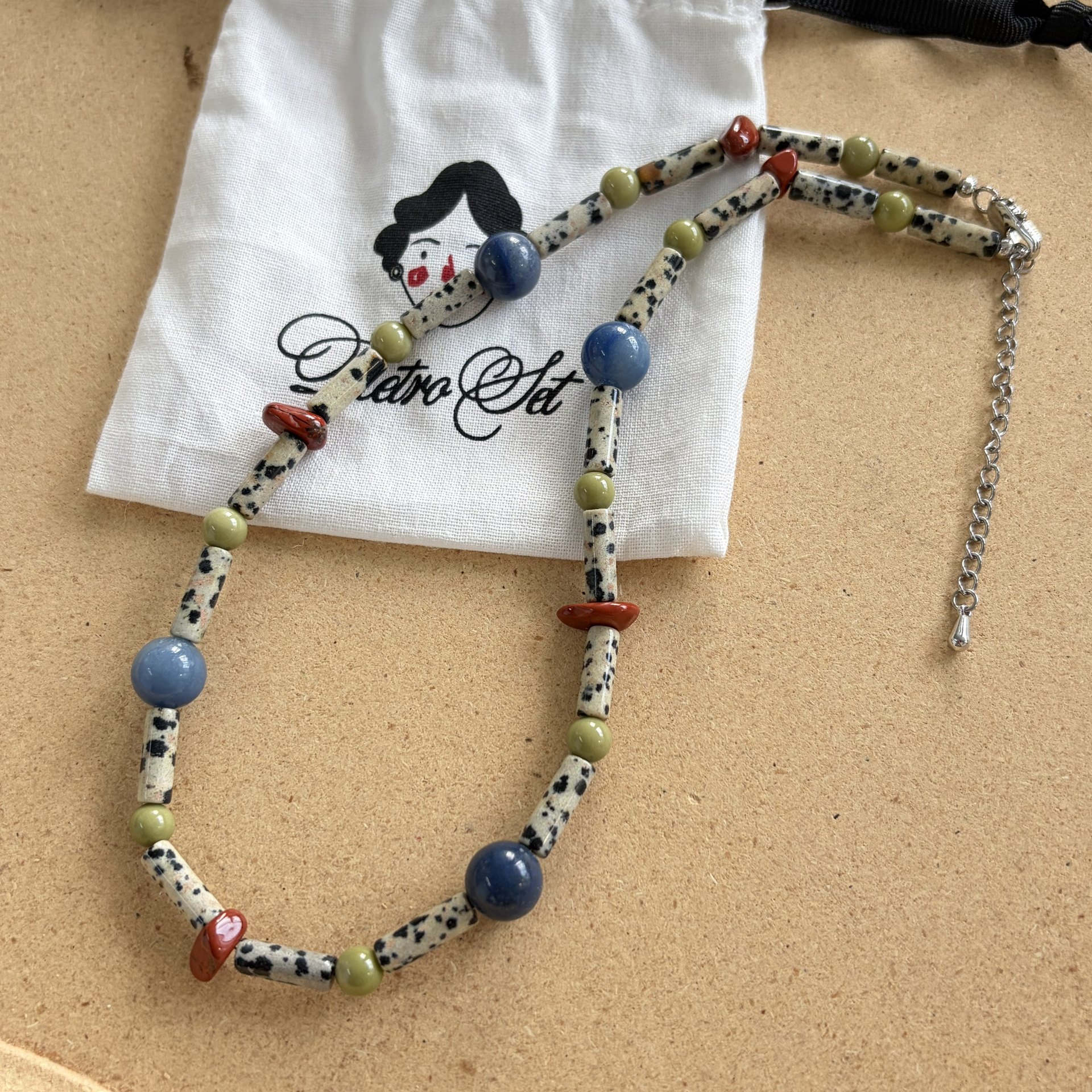 Natural Stone Speckled Stone Red Stone Lime Red Pear Contrast Beaded Necklace for Women Choker Chain