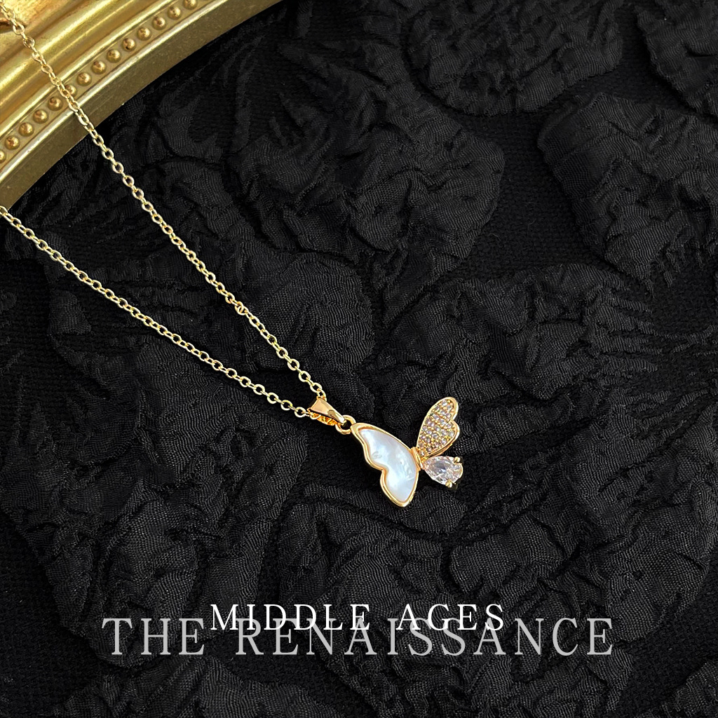 Vintage Light Retro Real Shell Necklace Electroplated 18K Real Gold Butterfly Collarbone Chain Necklace