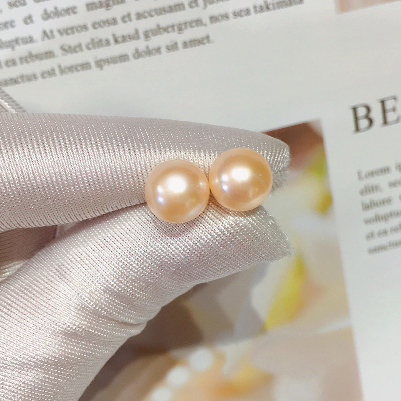 Natural freshwater pearl stud earrings women S925 sterling silver high brightness small bulb plump flawless pearl ear accessories