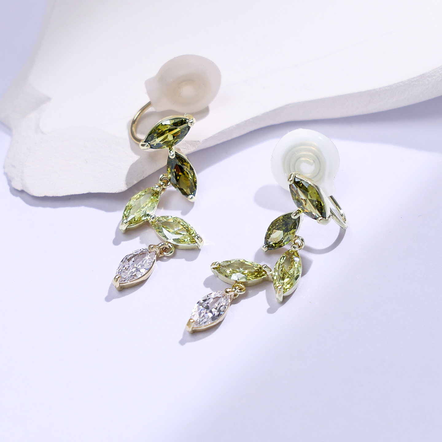 Forest Style Fresh Olive Green Gradient Zirconia Leaf Earrings Exquisite Women's Ear Jewelry