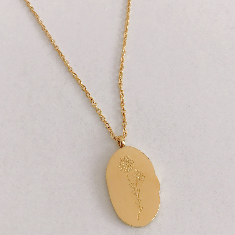 Stainless steel December flower irregular pendant necklace titanium steel December flower birth flower necklace month flower