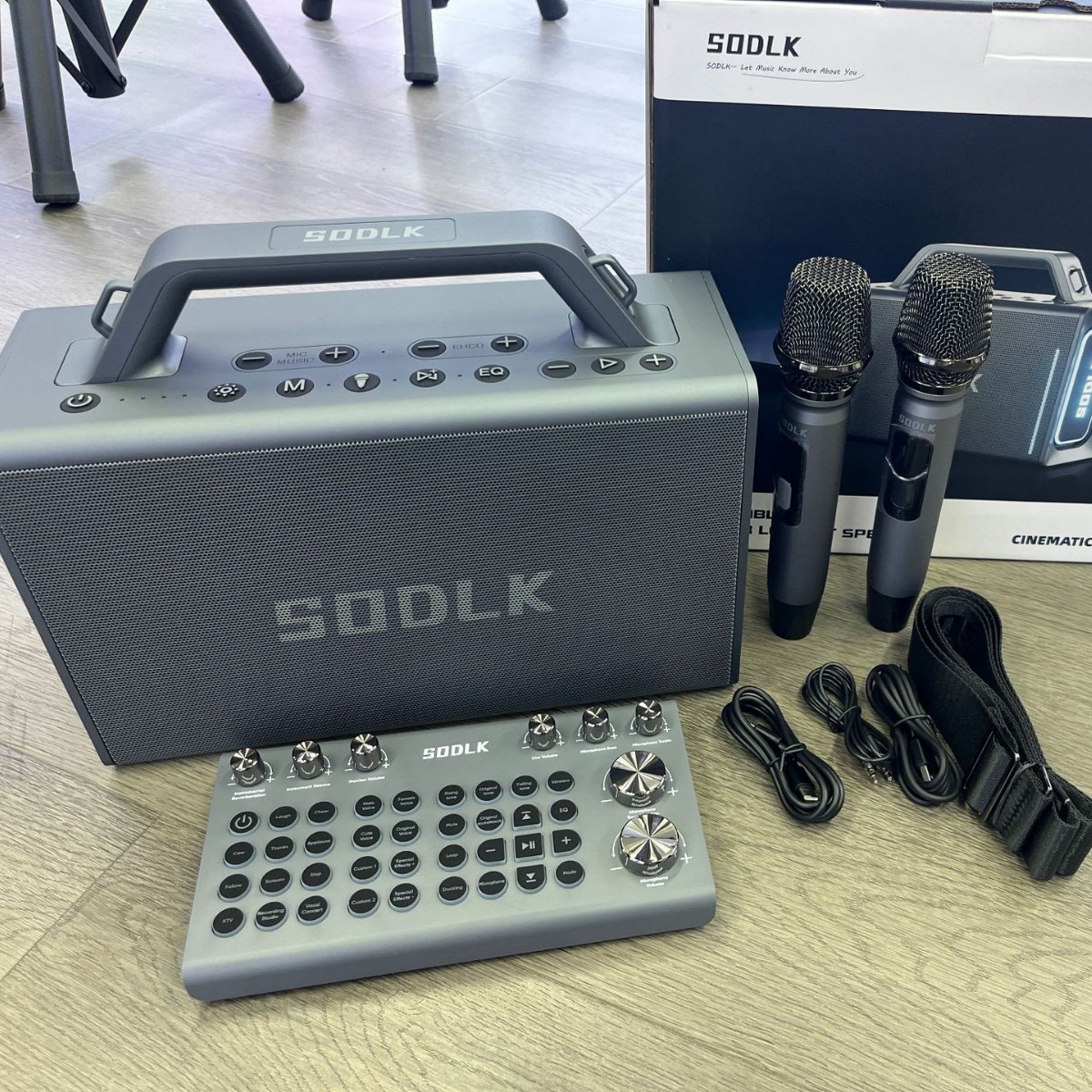 SODLK Soundlike S1116 dual mic with control center wireless Bluetooth audio square dance high power outdoor portable