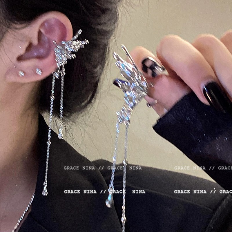 Sweet Cool Super Sparkle No Ear Hole Ear Cuff for Women New Exquisite Ear Accessories