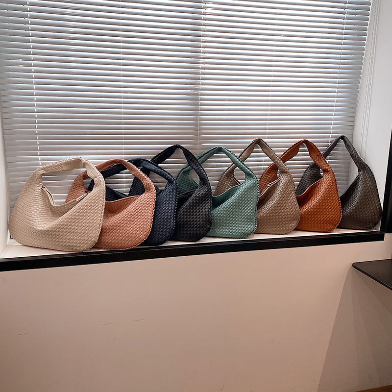 Woven Bag for Women Shoulder Underarm Bag Niche Textured Handheld Commuter Bag