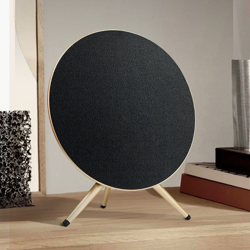 Huaqiangbei Flying Saucer Bluetooth Audio Outdoor Portable Wireless Stand Home Desktop Heavy Bass Bluetooth Speaker