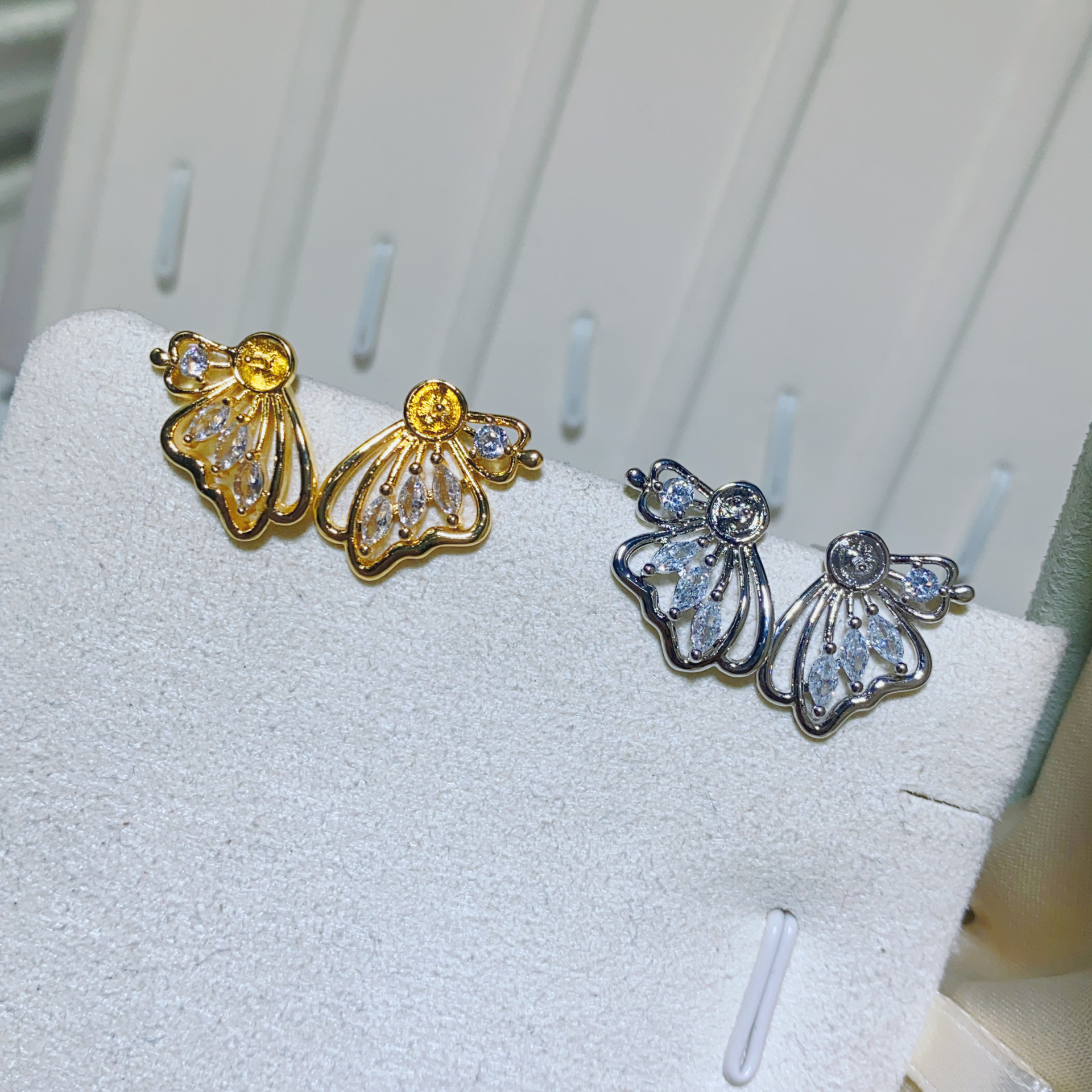 金色托（不含珠） · P1509蝴蝶（6mm）