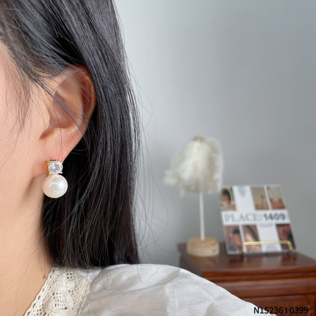 Oubiyabi Gentle Gentle Imitation Pearl Zircon Ear Stud Earrings 15881