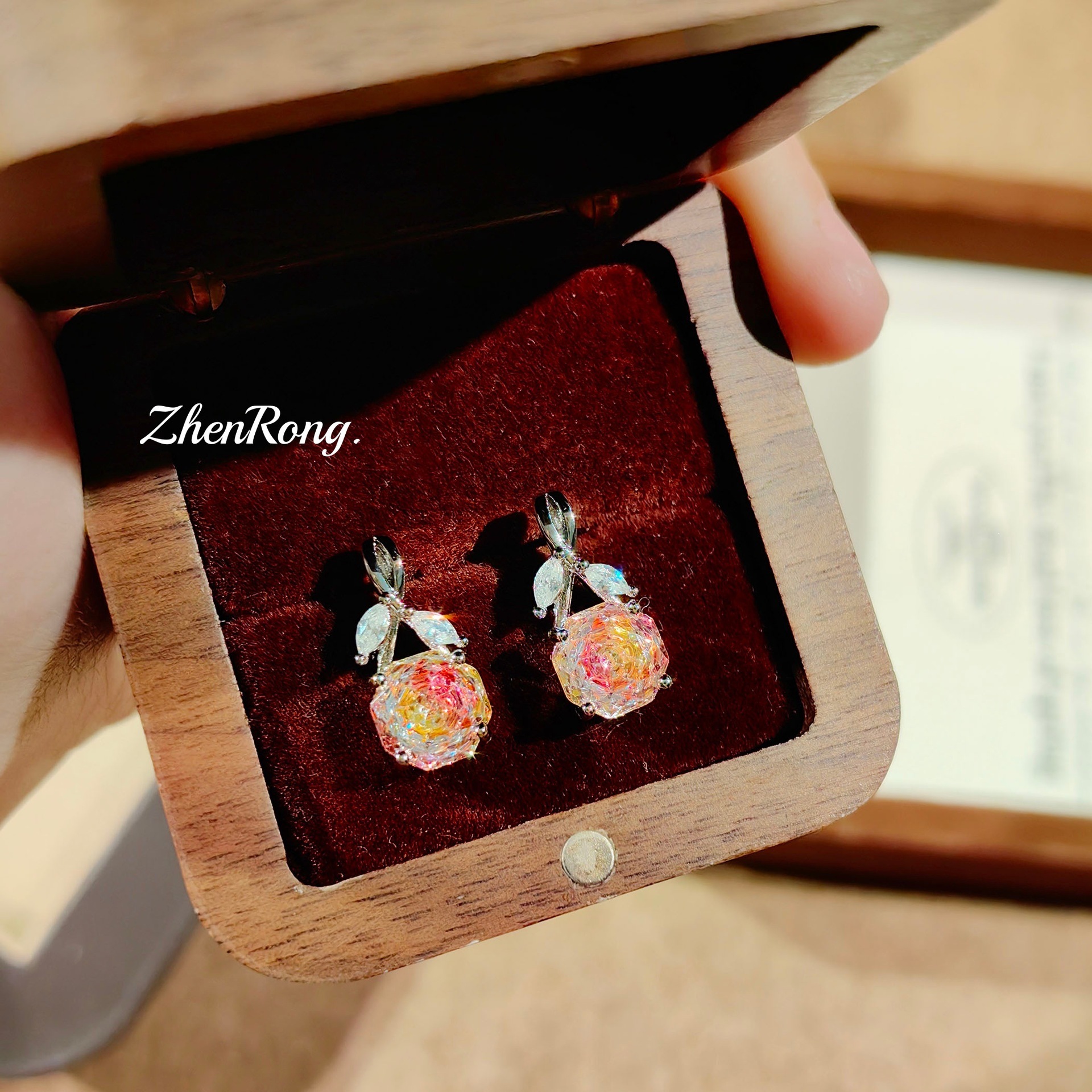 Octagonal millennium rose cut Klein blue necklace pendant inlaid rose red high carbon diamond earrings炫彩 yellow ring women
