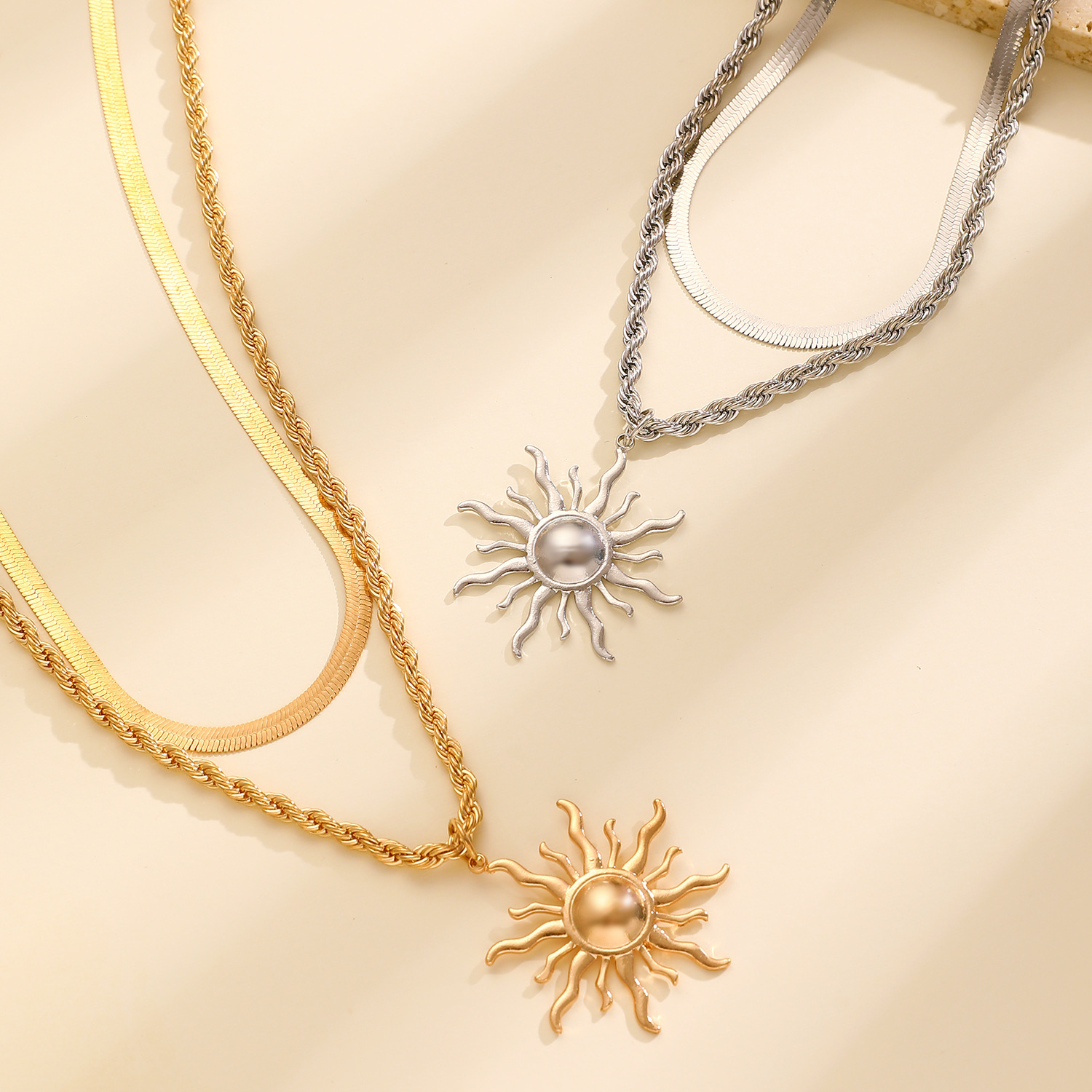 Sunflower Flame Pendant Necklace Niche Stacking Sun Collarbone Chain