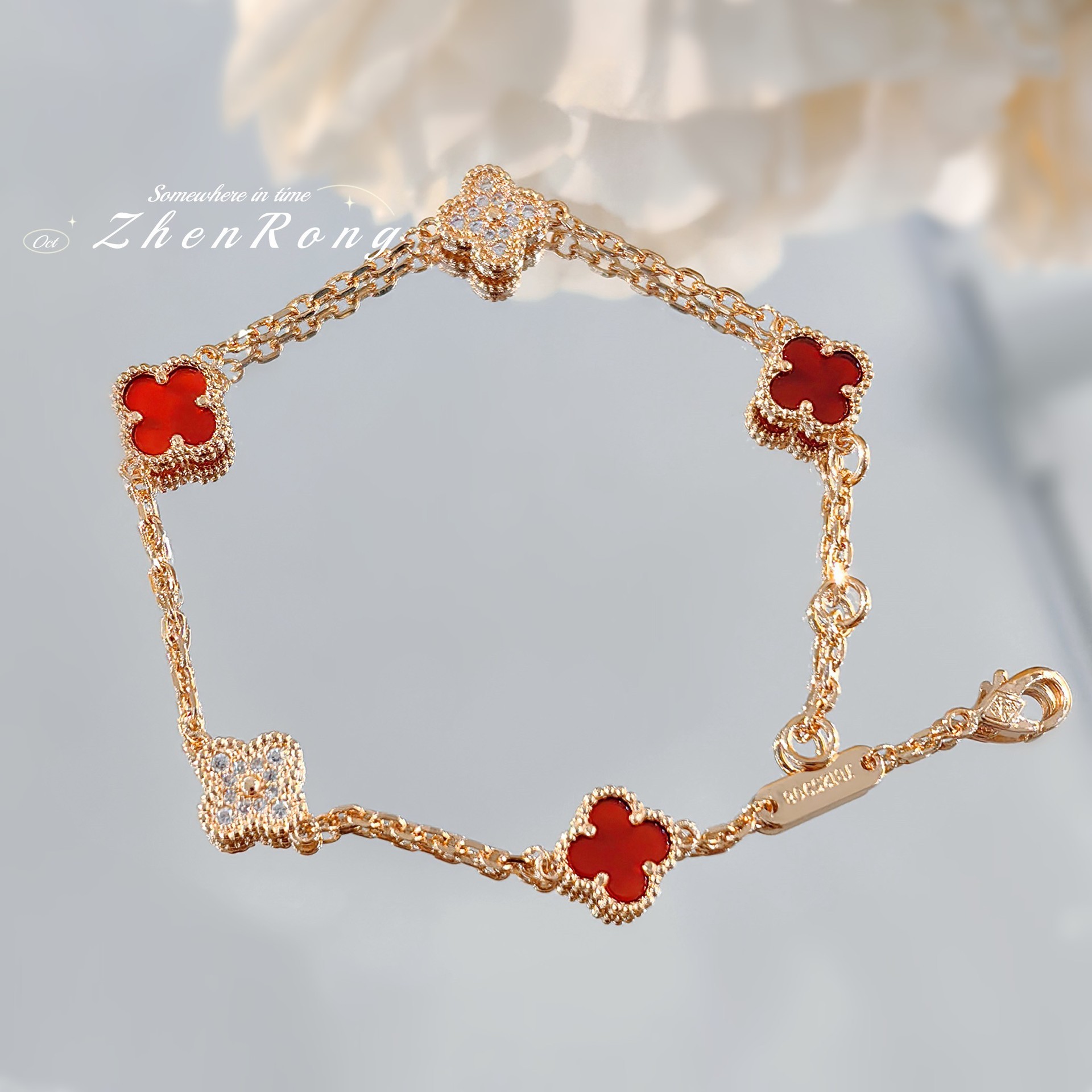 High version Van family mini four-leaf clover red chalcedony bracelet V gold pink crystal diamond lucky clover white mother-of-pearl bracelet women