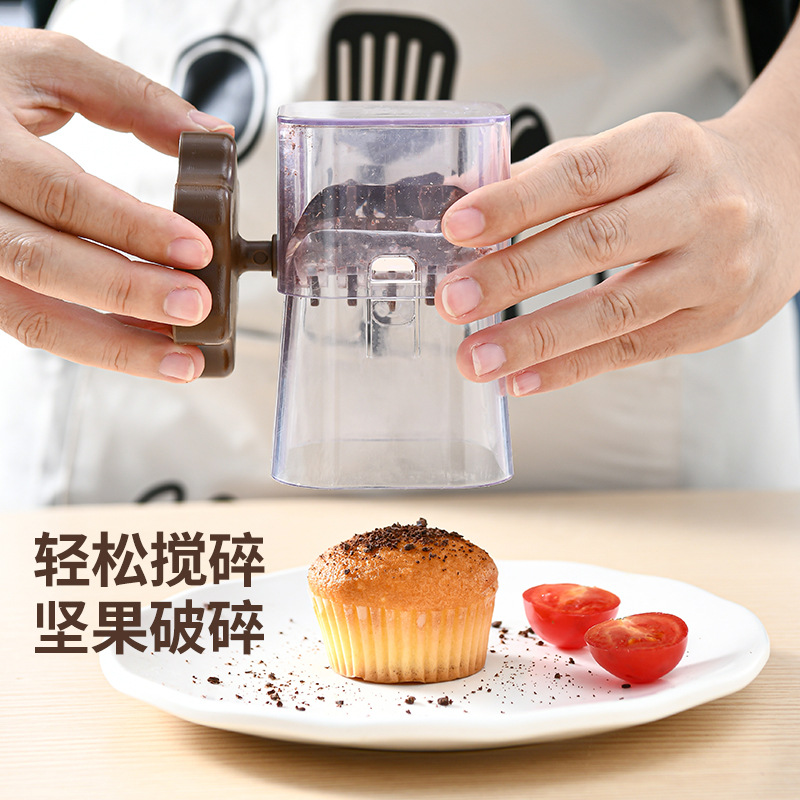 Household nut peanut grinder multi-functional dry fruit crushing hand-cranked small walnut kernel masher crusher