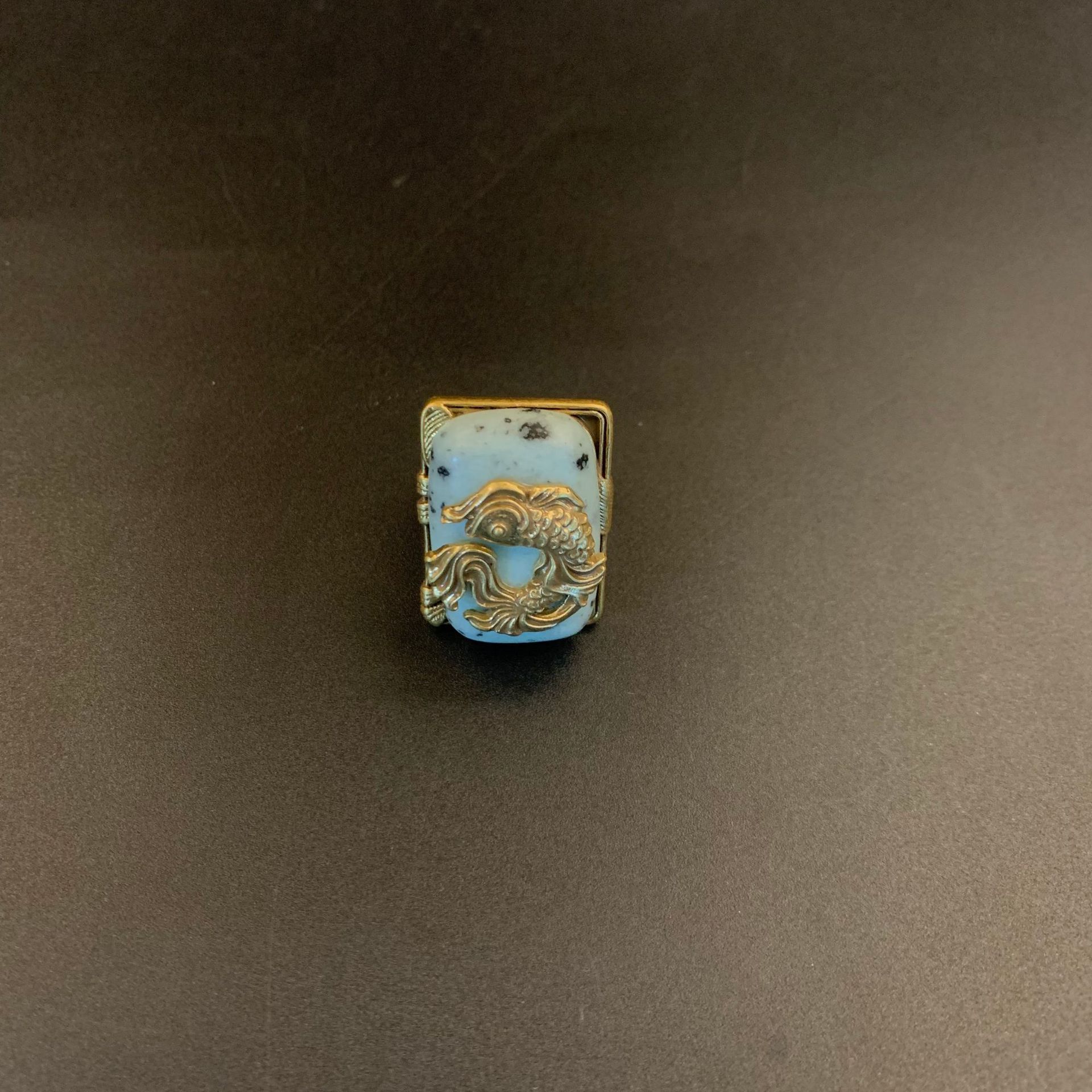 G2449R