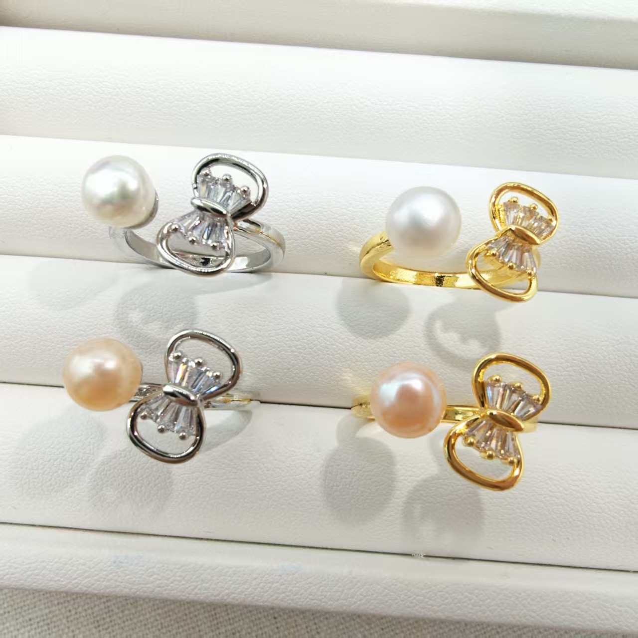 金色拖+白珍珠 · 2076