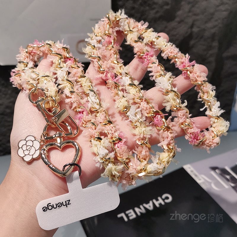 Small fragrance style metal button chain phone strap crossbody long women's niche outdoor phone wearable strap travel
