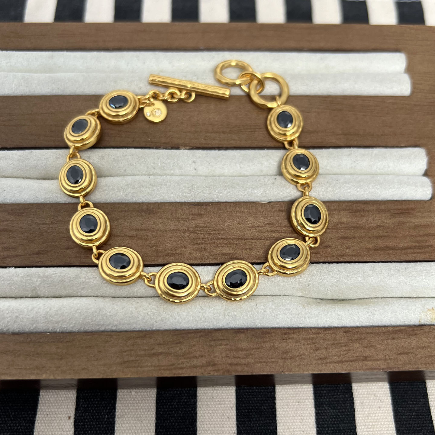 New oval gemstone bracelet
