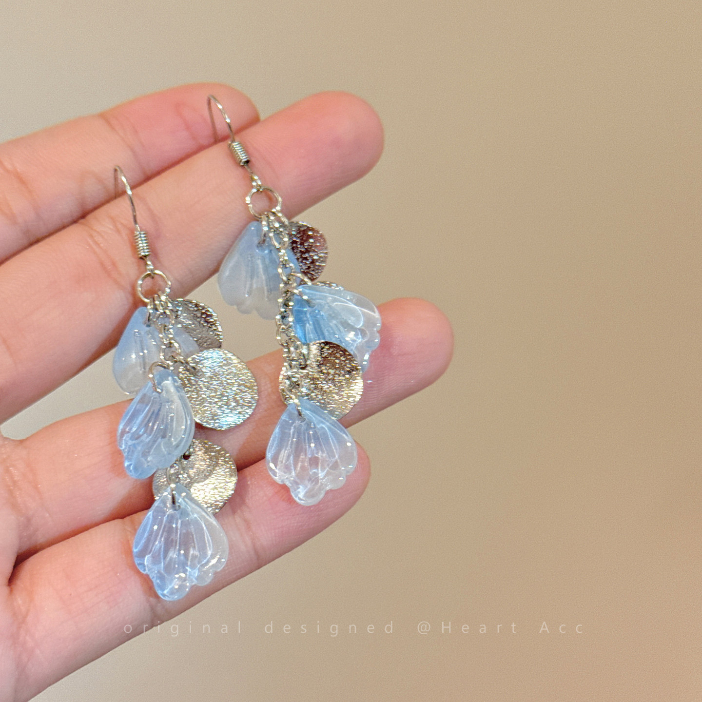 Cool Sense Gradient Blue Petal Shell Earrings Summer New Vacation Style Travel Photo Ear Accessories
