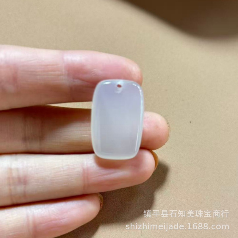 款2白色小方牌约24*16*7mm