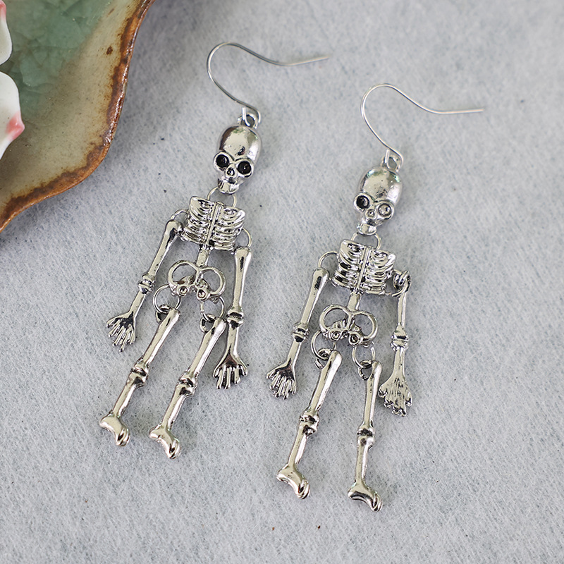 New Skull Earrings Ear Studs Men Women Halloween Skull Body Earrings