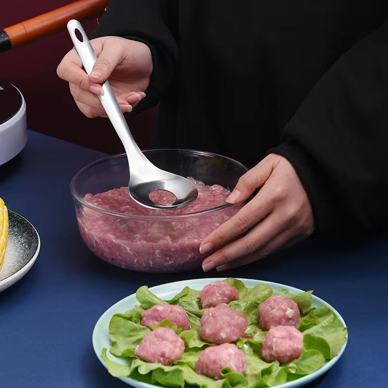 Stainless steel meatball spoon, kitchen household squeezing meatball and fish ball spoon maker, shrimp paste scoop