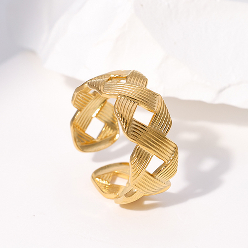 Titanium steel ring women leaf love shape niche simple open stainless steel ring