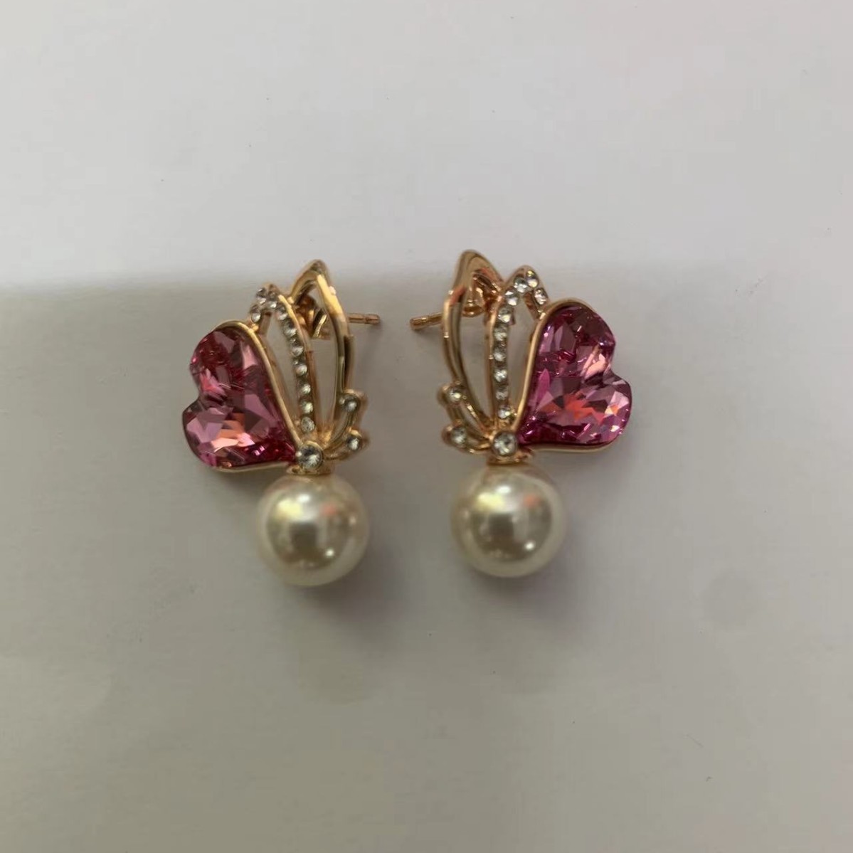 New exaggerated butterfly love earrings pearl earrings using Austrian crystal elements ear accessories