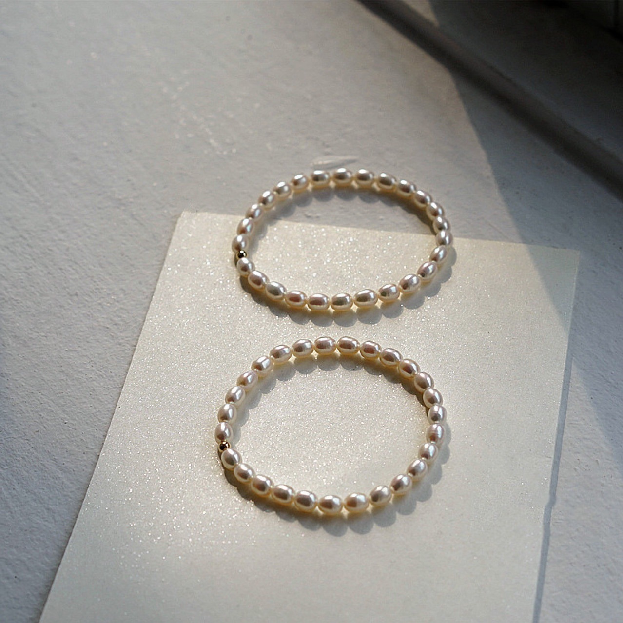 Hands-free washing quality natural pearl millet bracelet elastic minimalist 14K gold-filled bracelet