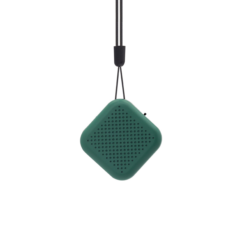 Portable neck-worn air purifier small mini negative ion personal necklace wearable remove second-hand smoke pendant