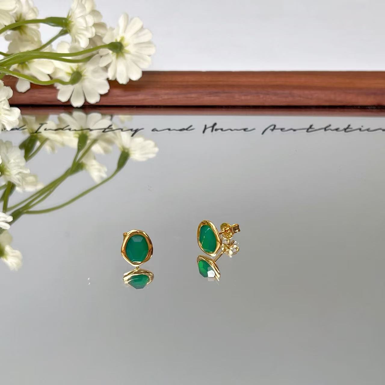 Flowing Light Gemstone Earrings Simple S925 Silver Gold-Plated 18K Gold Treasure Texture Gemstone