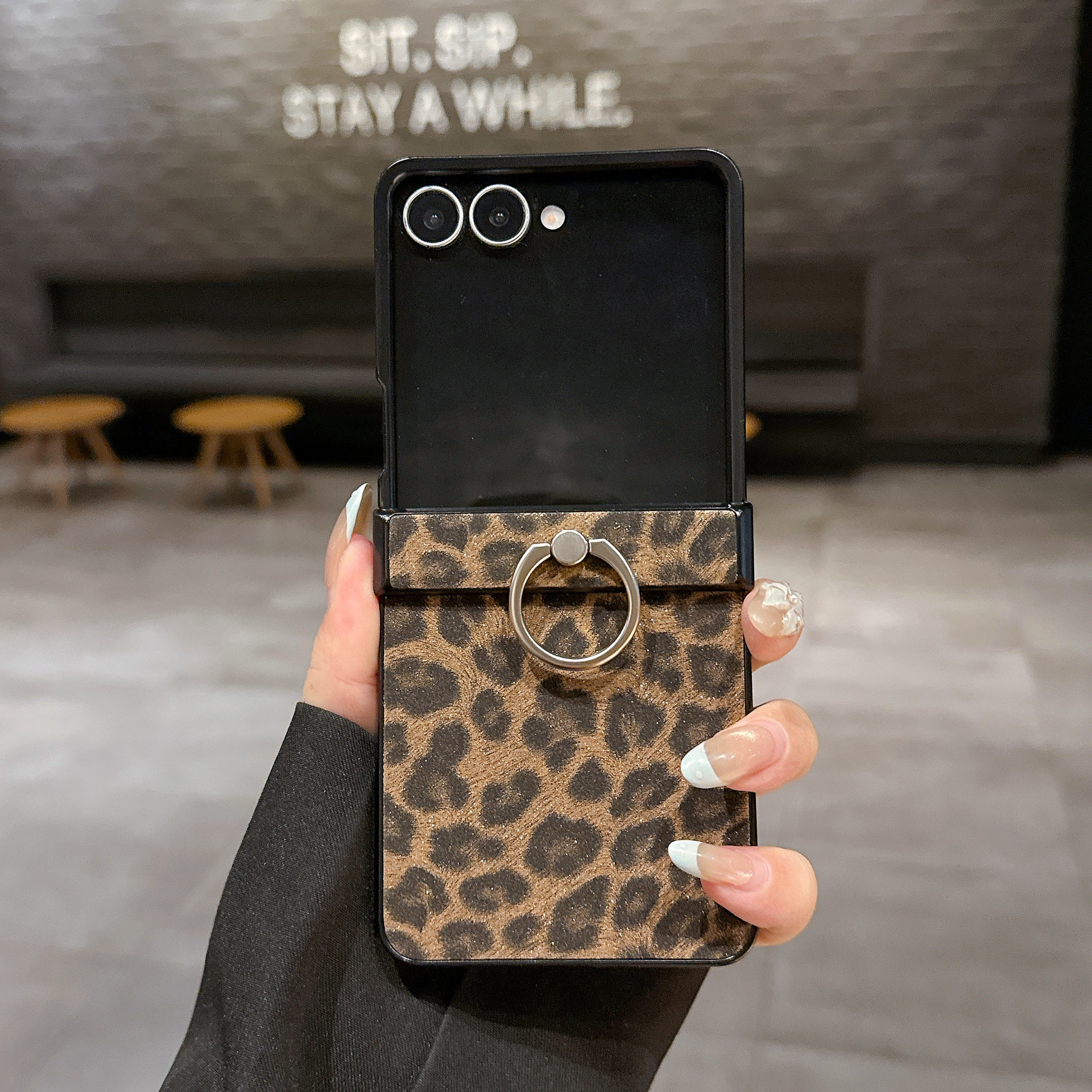 Leather leopard print finger ring holder for Galaxy Z Flip8/7/6 phone case Samsung 5th generation folding protective case