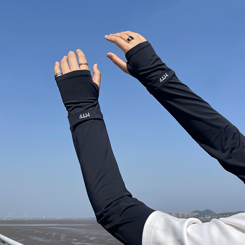 Sun Protection Ice Silk Arm Sleeves for Men Summer Sleeves Arm Sleeves Ice Silk Arm Protection Thin Gloves Driving Sleeves Breathable Loose Large Size