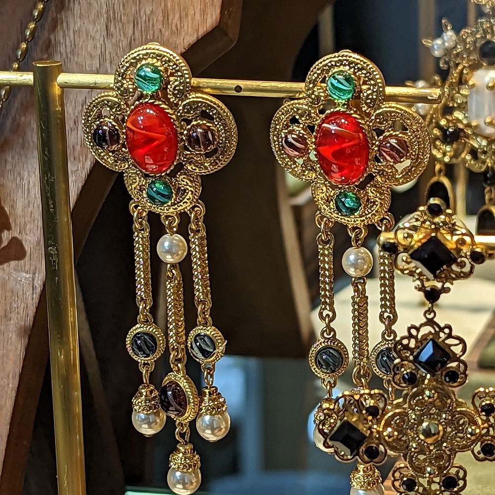 Vintage Heavy Craft Window Cutout Hollow Texture Brass Gold Plated Glass High Quality Tassel Earrings Ear Clips for Non-Pierced Ears