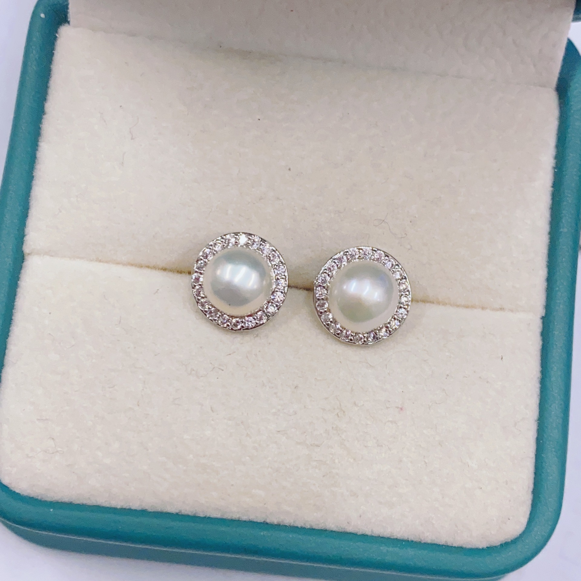 Mini Natural Freshwater Pearl Earrings Real Gold Electroplated 925 Needle Simple Small Fresh Cute Earrings Goods