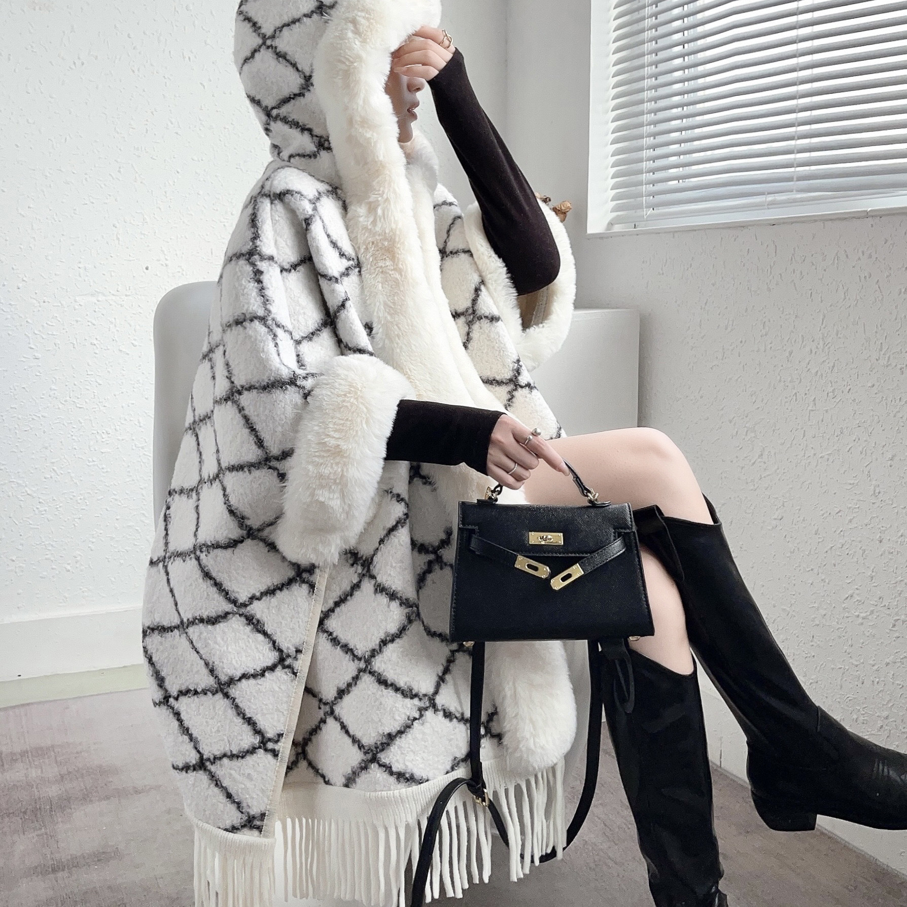 Live Autumn Winter New Plaid Tassel Fleece Lined Thickened Hooded Cape Shawl Fur Collar Warm Coat