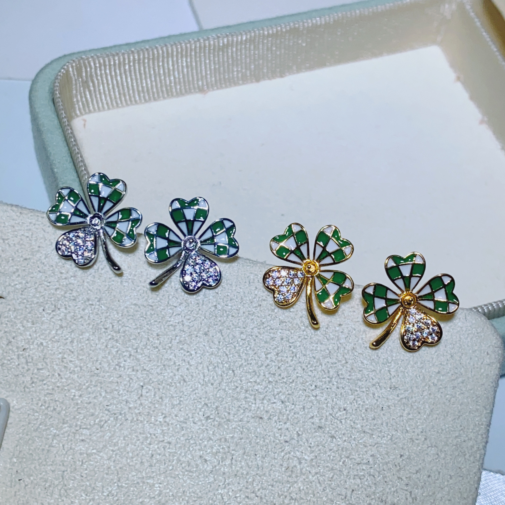 金色托（不含珠） · P1496棋盘滴油 四叶草（6mm）