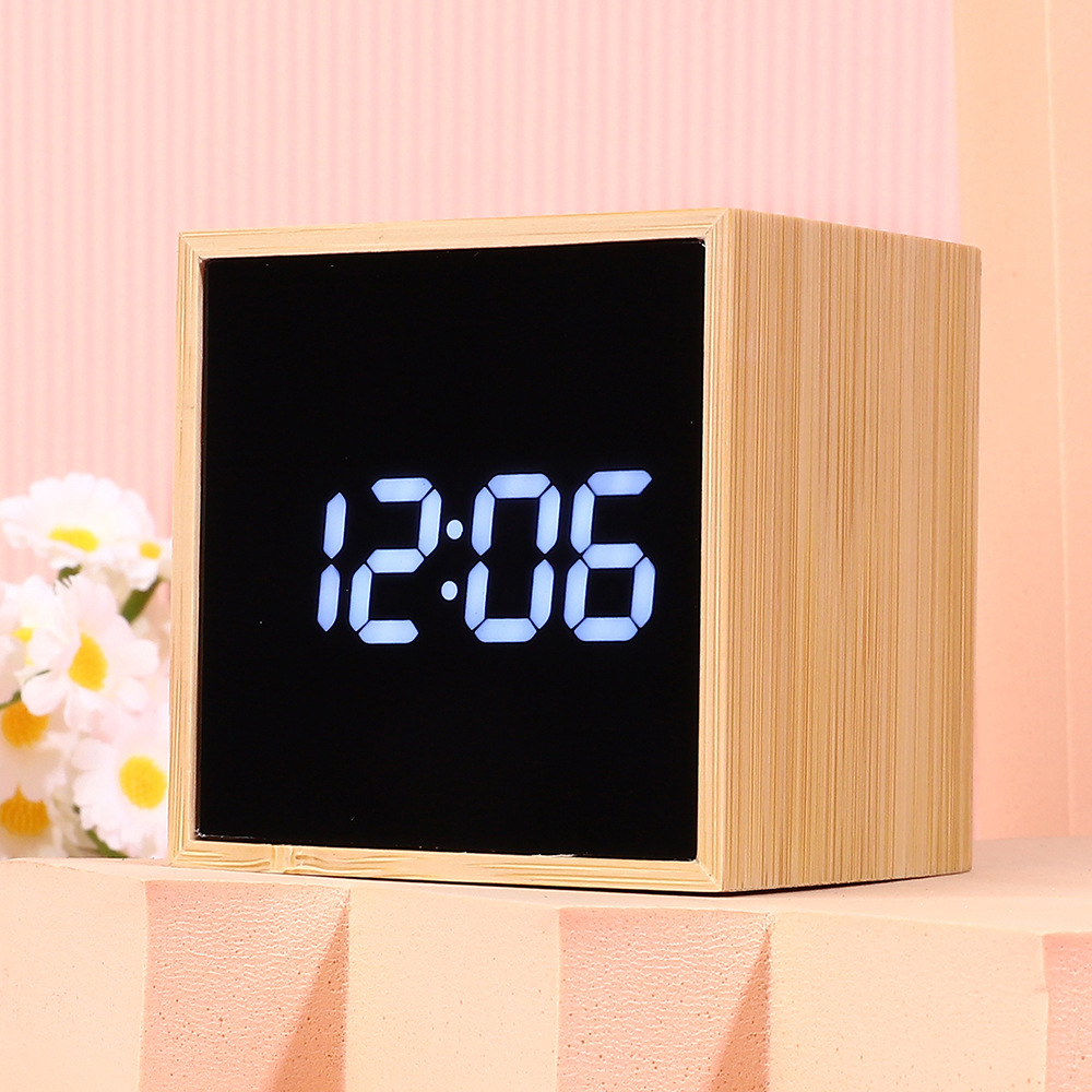 Square bamboo wood mirror surface LED thermometer electronic clock, Japanese and Korean perpetual calendar wooden alarm clock clock