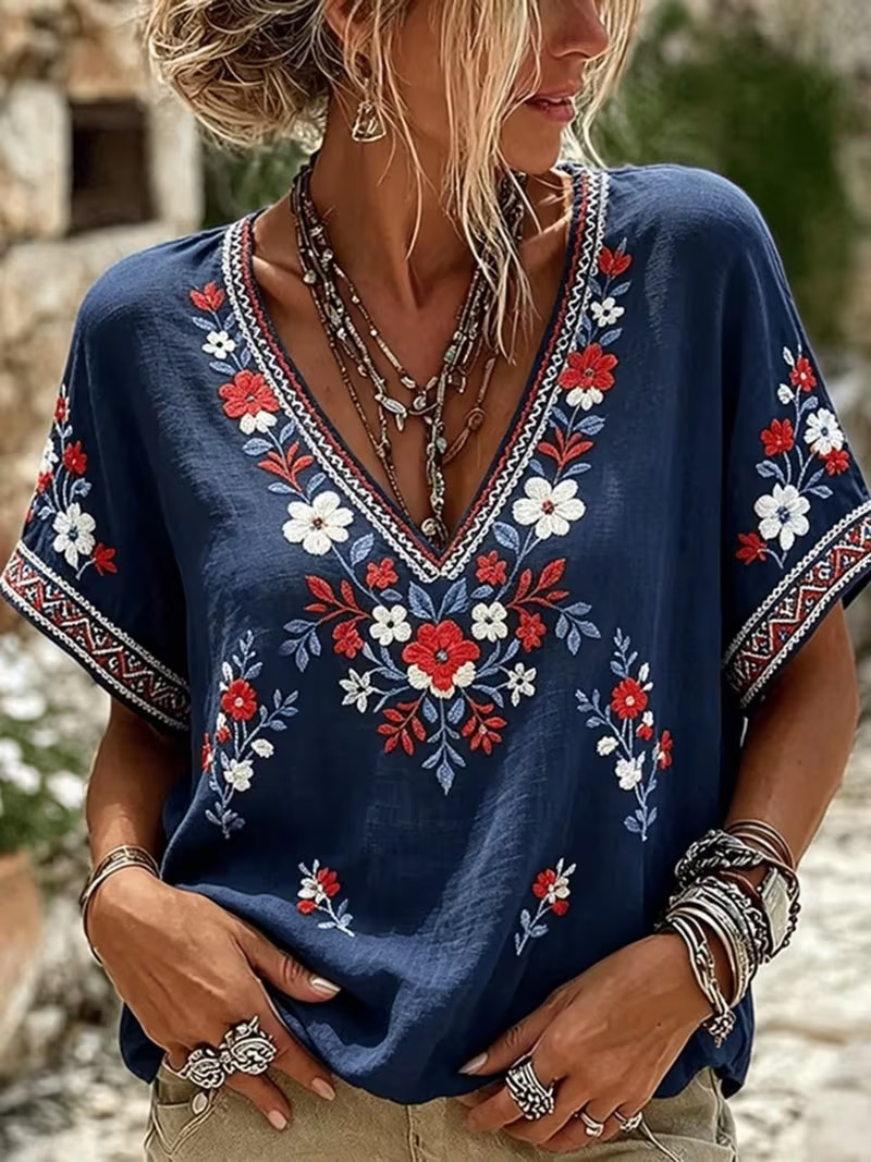 2026 Spring Summer New Exquisite Floral Vacation Print V-Neck Short Sleeve Women's T-Shirt Top
