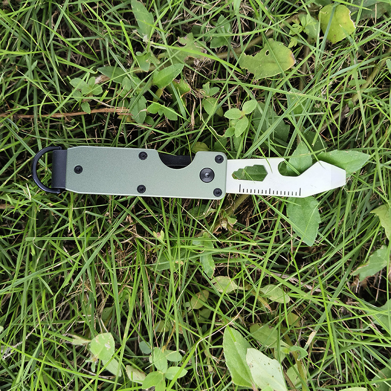 New Metal Keychain Outdoor Multi-functional Key Clip Key Organizer with AirTag Slot