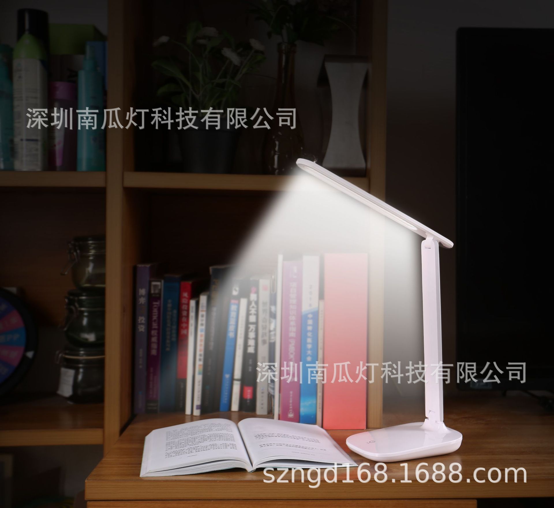 Eye-protecting desk lamp LED dimmable desk lamp folding desk lamp T801P bulk