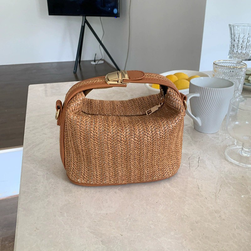 2026 Summer New Woven Straw Handbag Casual Vacation Handheld Bag Single Shoulder Crossbody Bag
