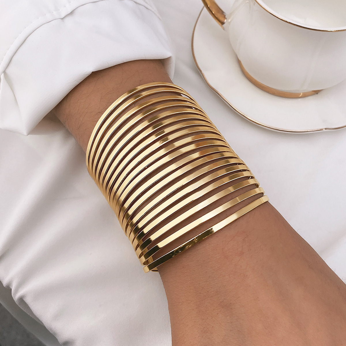 Trendy Exaggerated Large Area Smooth Bangle Bohemian Style Multi-Layer Alloy Bangle Women's Hand Jewelry